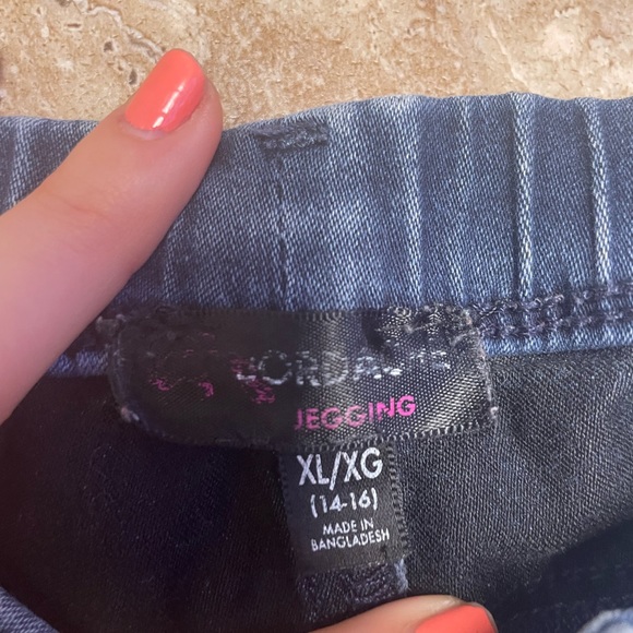 Jegging - Picture 2 of 3